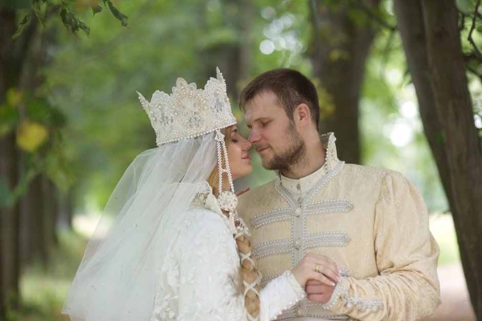 Древнерусский свадебный наряд