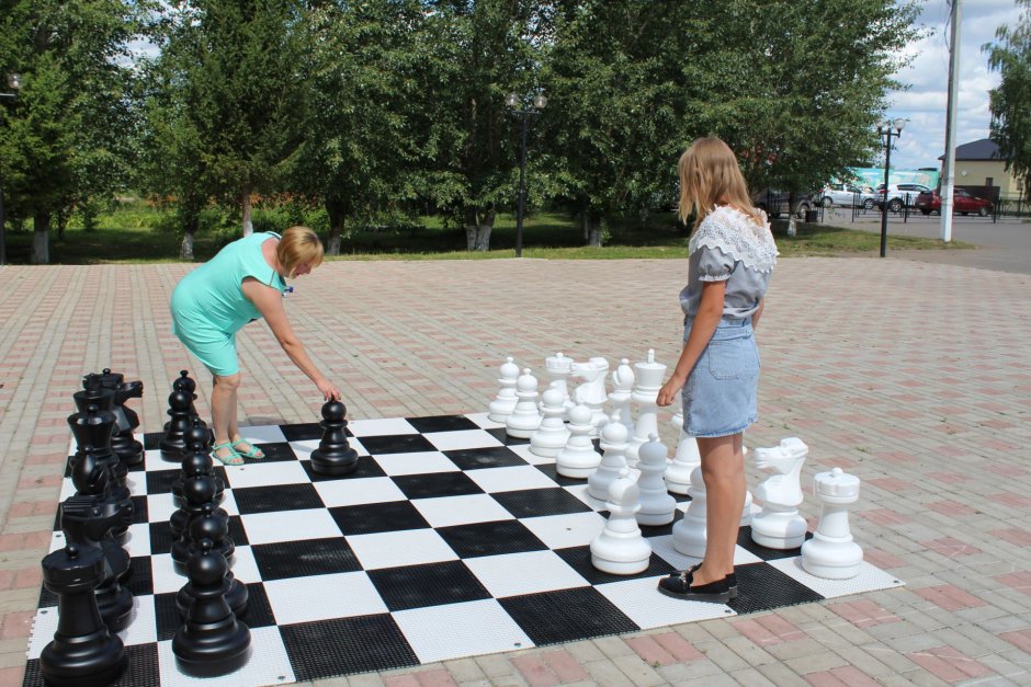 Парк Гагарина шахматные доски