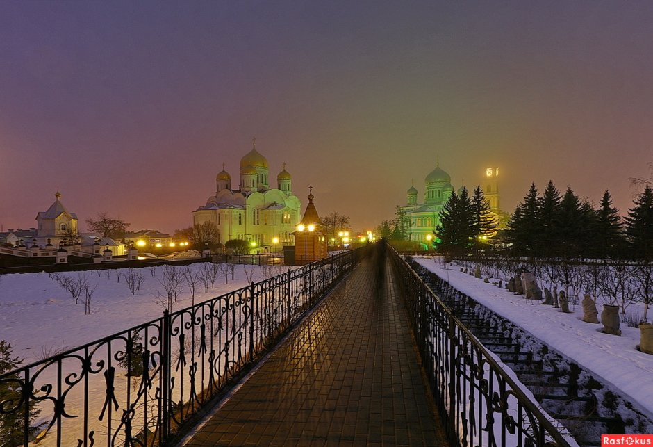 Свято-Троицкий Серафимо-Дивеевский женский монастырь зимой