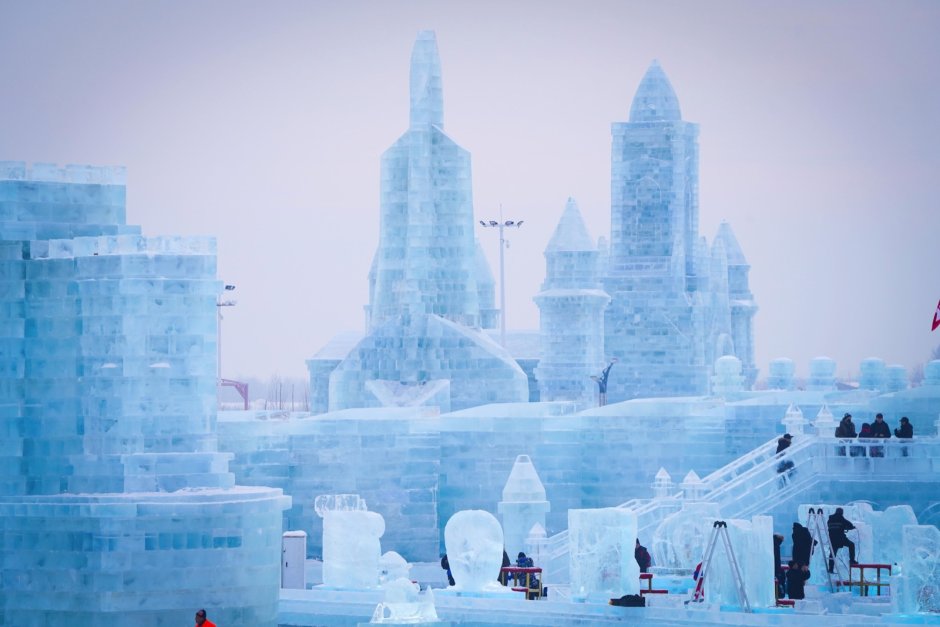 Скульптуры из снега в Китае 2021