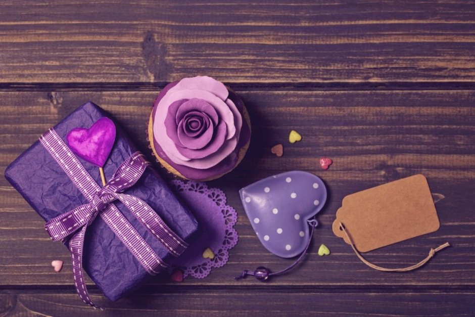 Подарки фиолетового цвета