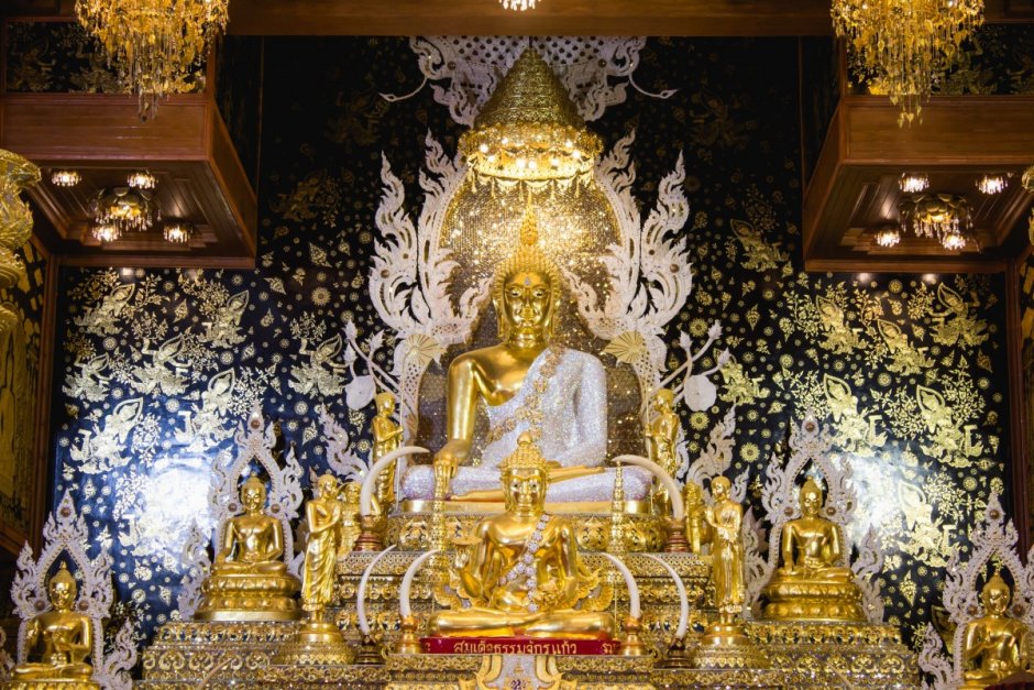 Дворец Будды в Индии