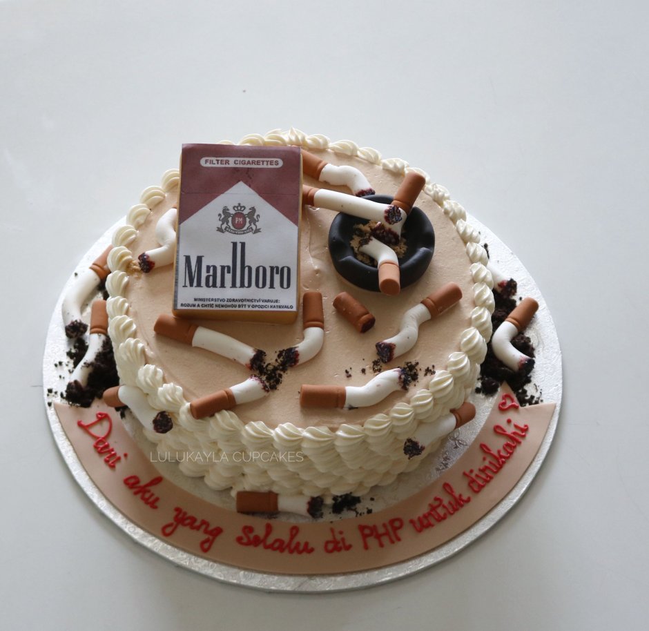 Торт с сигаретами