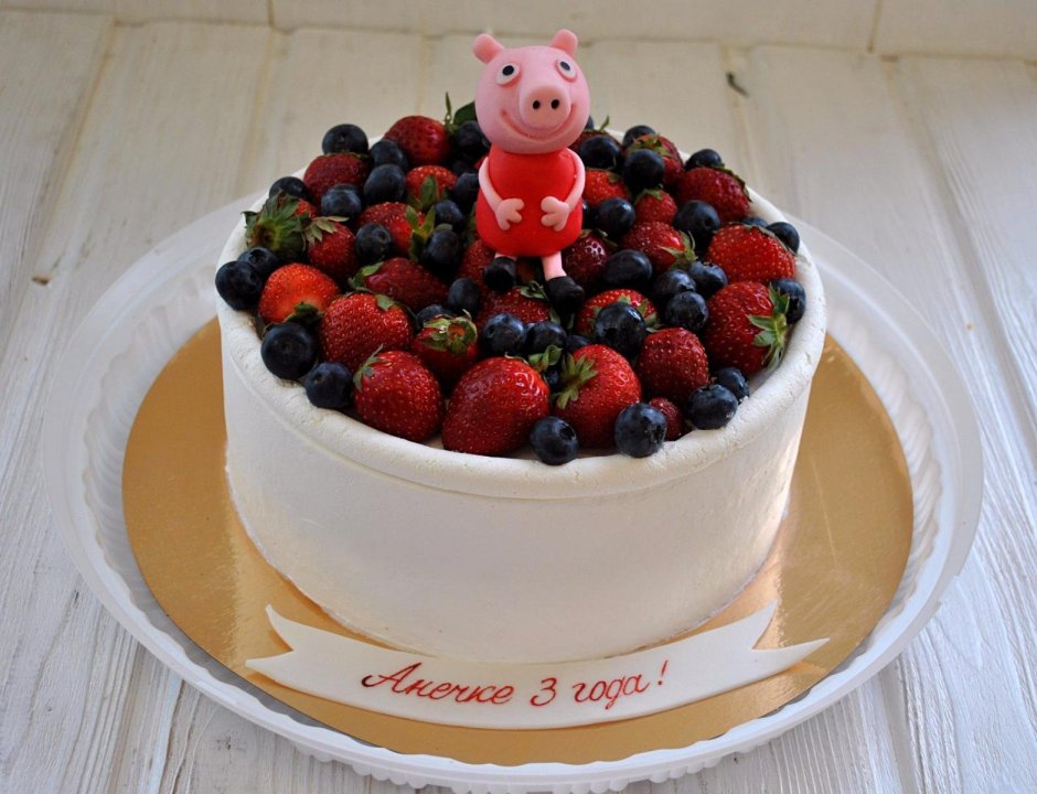 Детские торты с ягодами