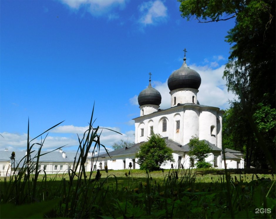 Собор Антониева монастыря в Новгороде