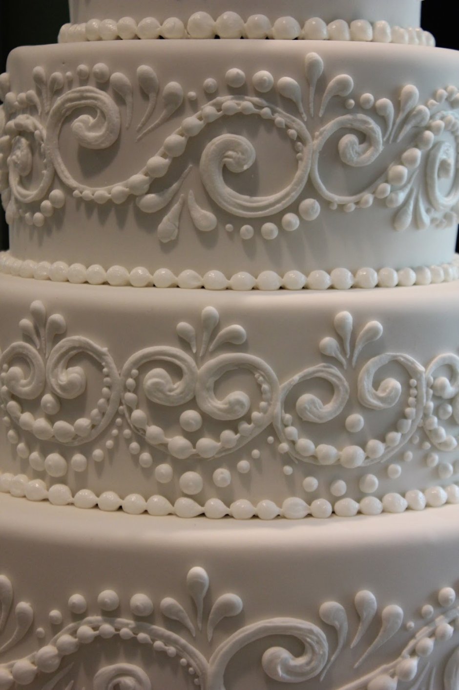 Как можно красиво оформить торт на жемчужную свадьбу