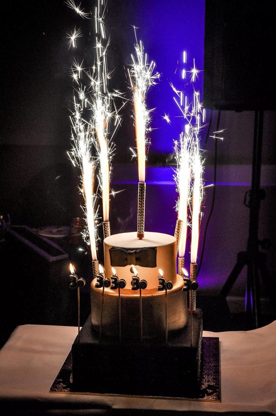 Свеча фонтан для торта