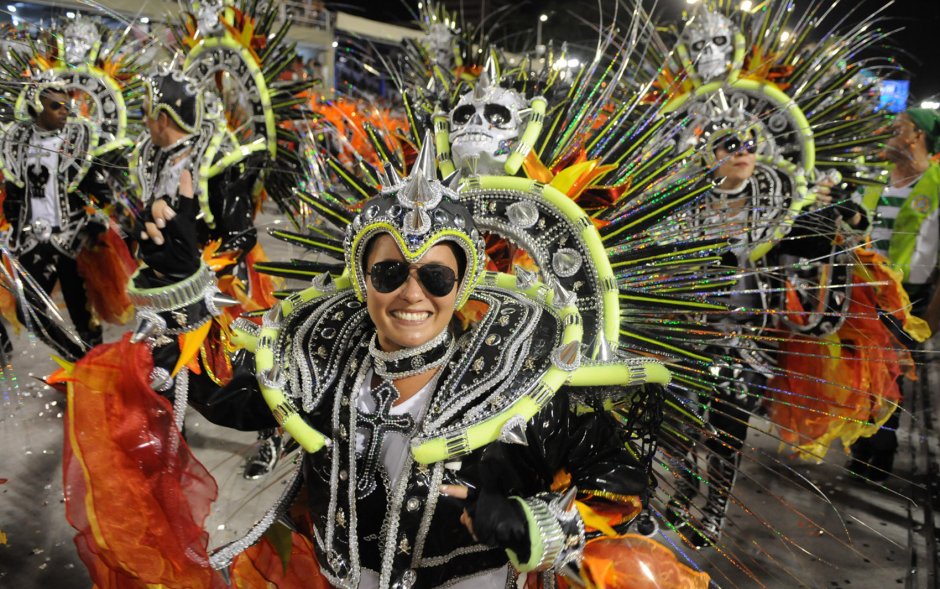 Карнавал в Рио-де-Жанейро мир наизнанку