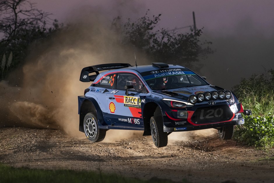 Раллийный Мерседес WRC