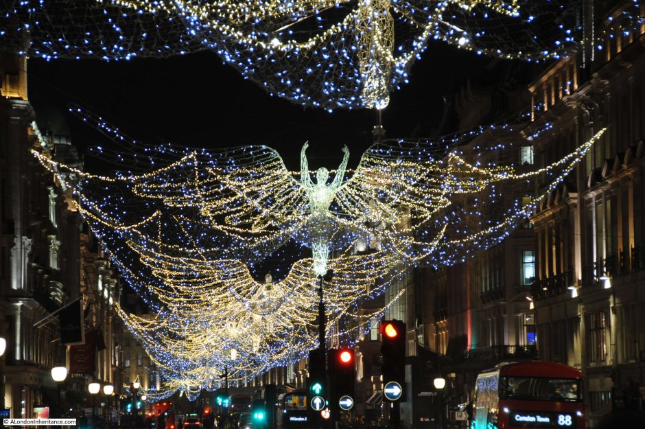 Оксфорд-стрит в Лондоне на Рождество