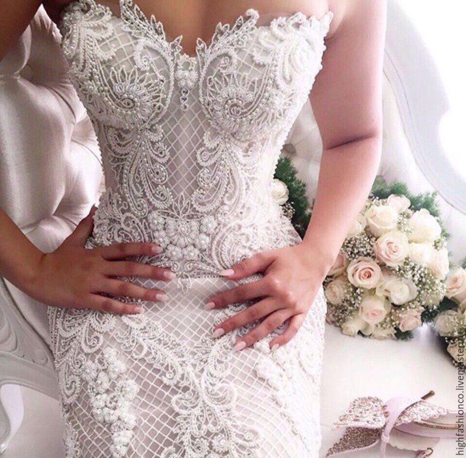 Люневильская вышивка на свадебном платье