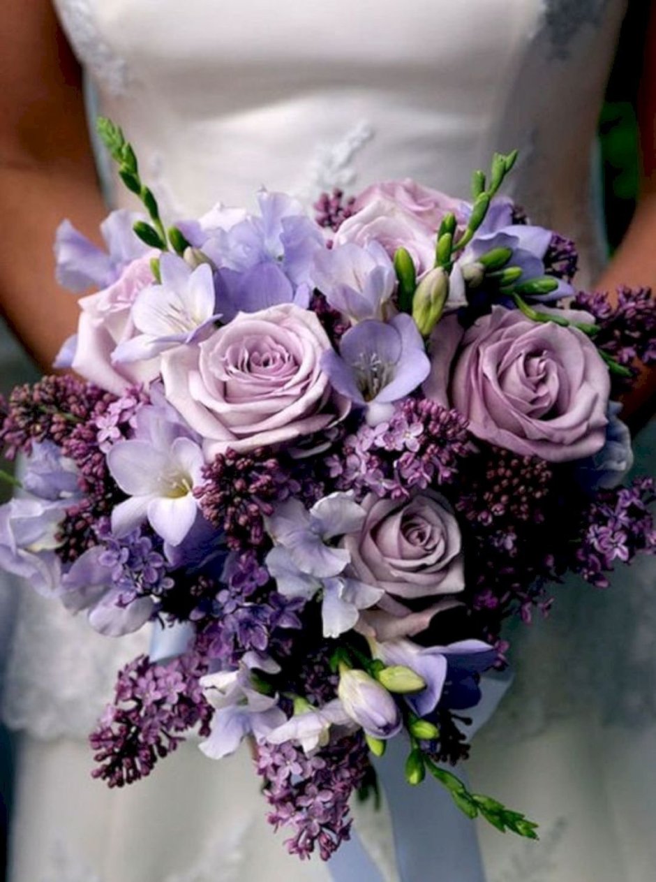 Свадебный букет лиловый