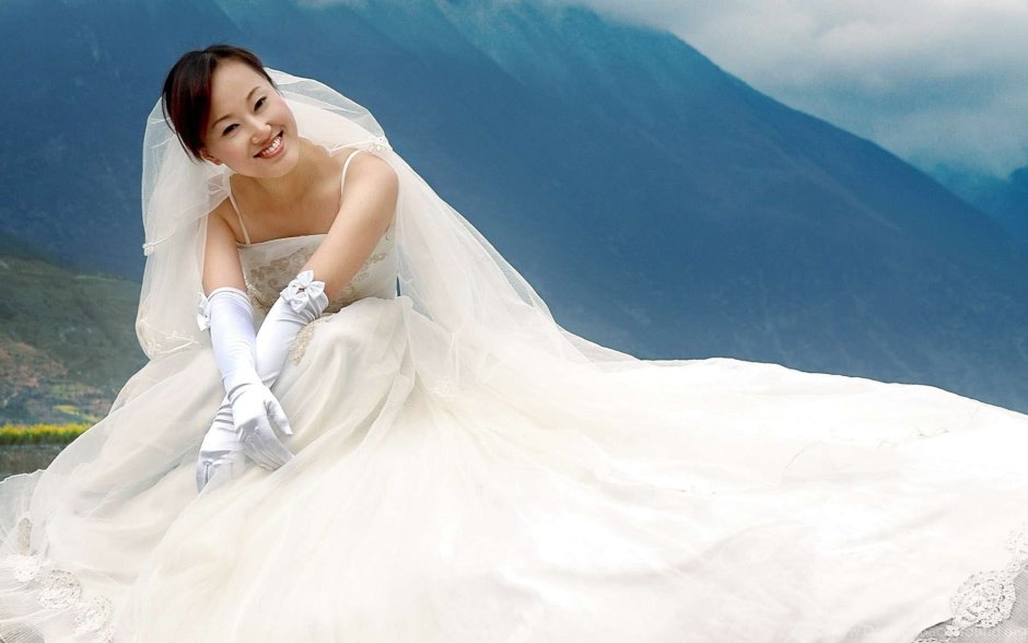 Азиатские Свадебные платья