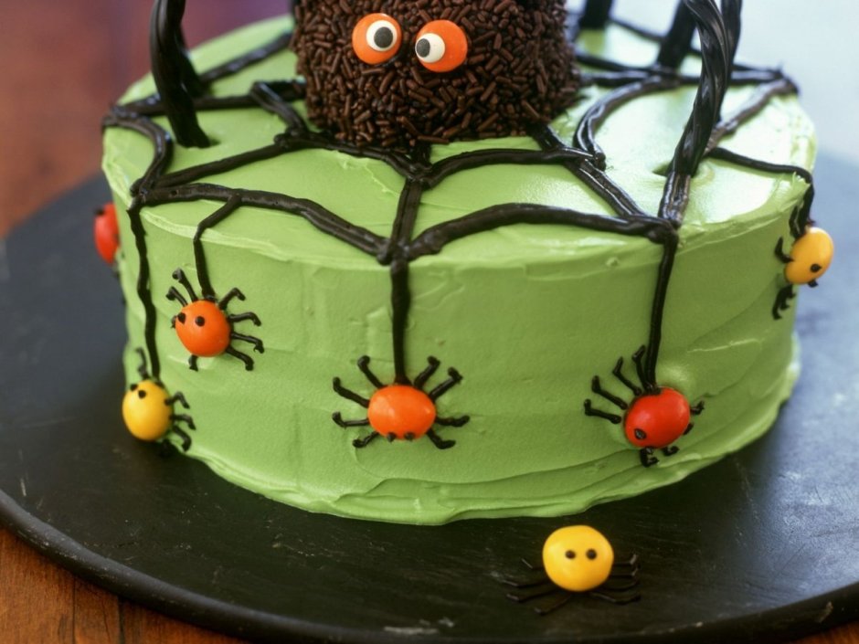 Торт с насекомыми