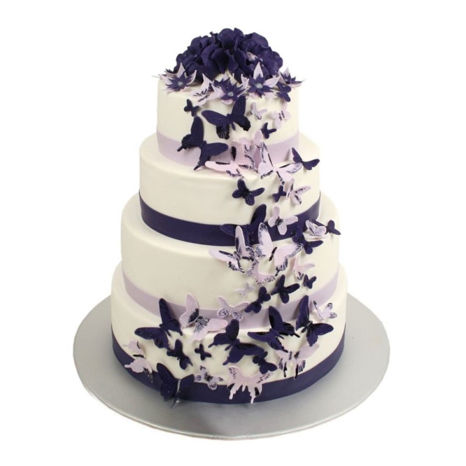 Красивый свадебный торт с бабочками