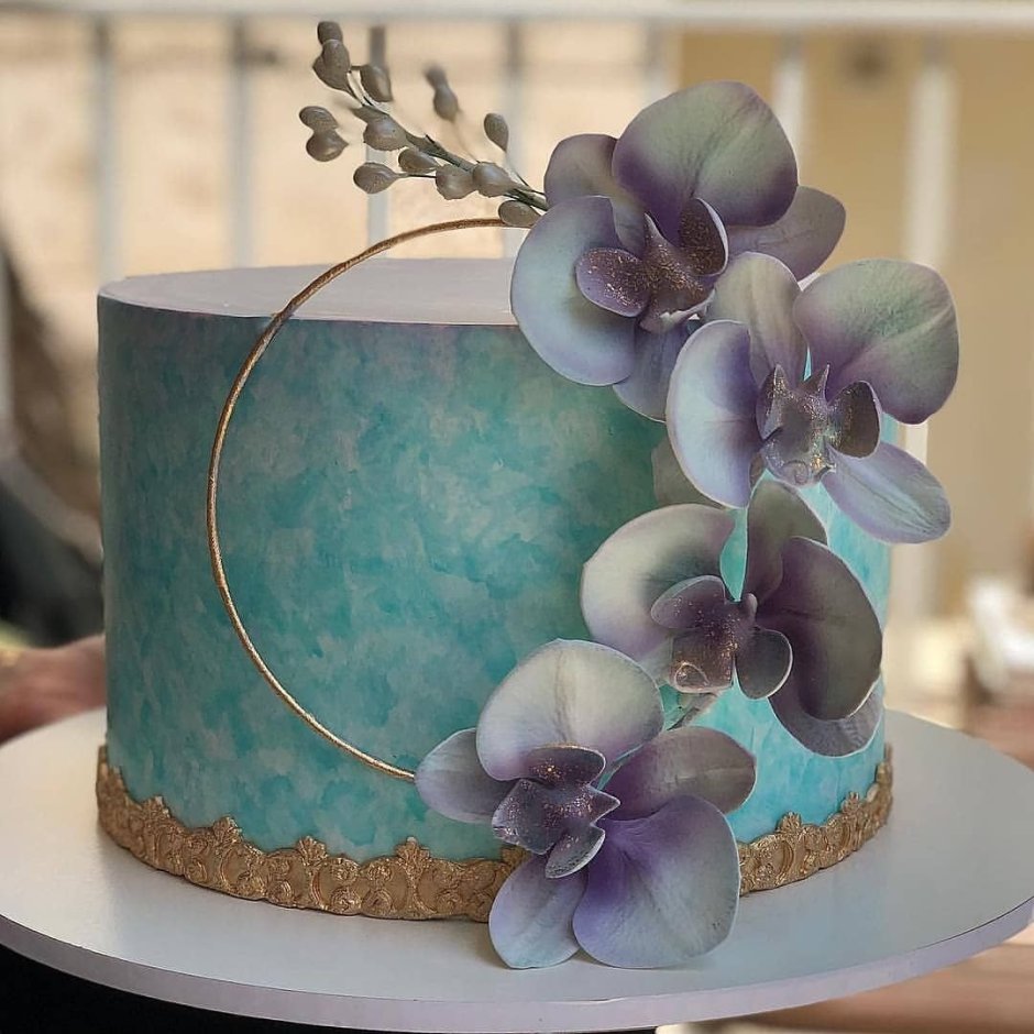 Торт с орхидеями и садом