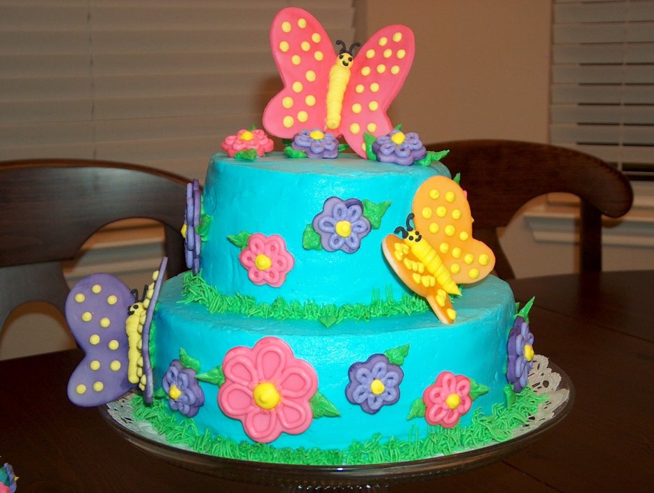 Торт для девочки 3 года на день рождения