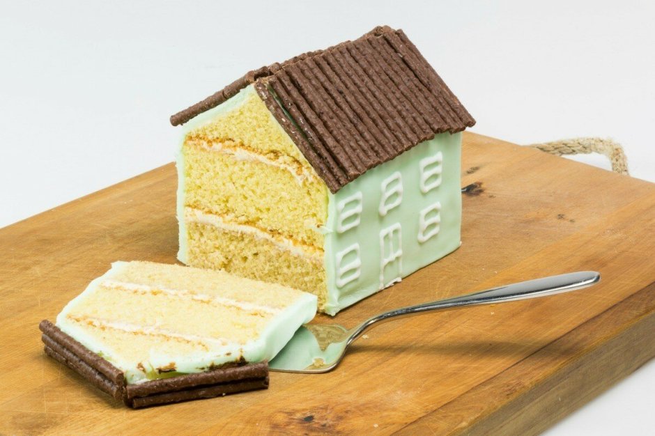 Торт в форме домика