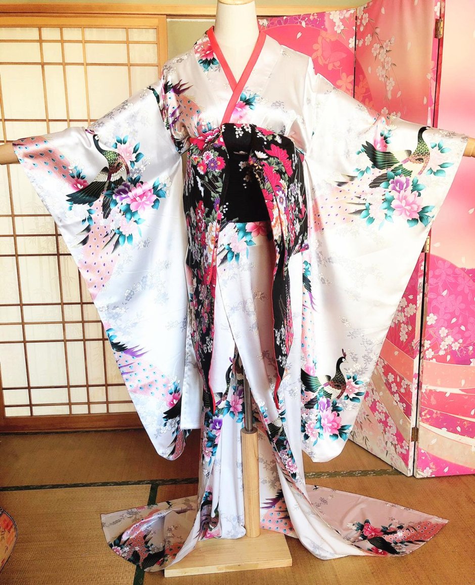 Многослойное кимоно