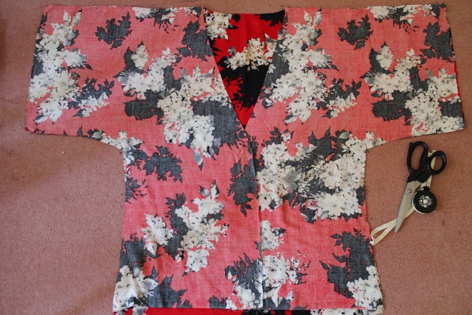 Кимоно своими руками из подручных материалов
