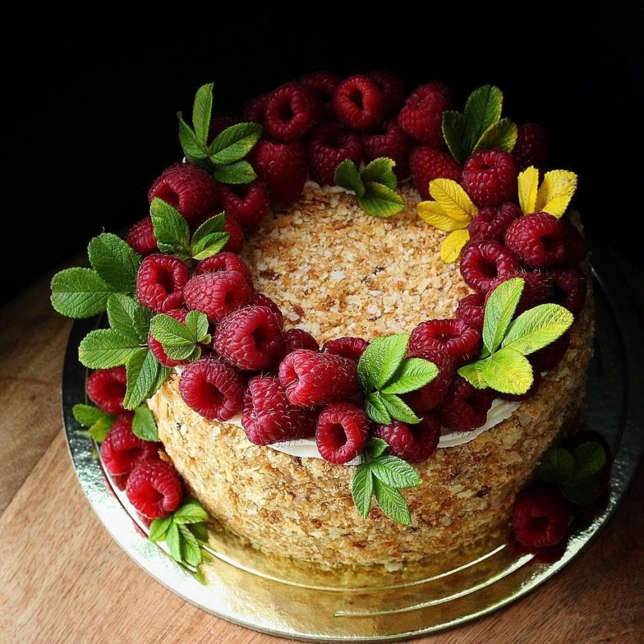 Медовый торт украшение на день рождения