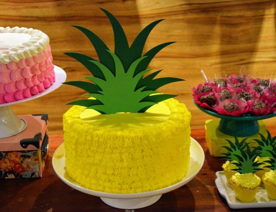 Торт в стиле гавайской вечеринки