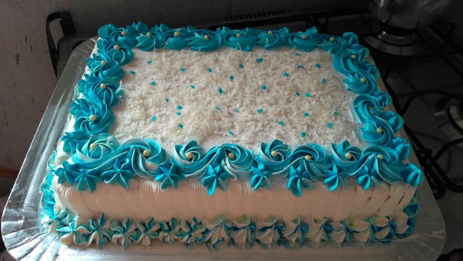 Торт квадратный голубой