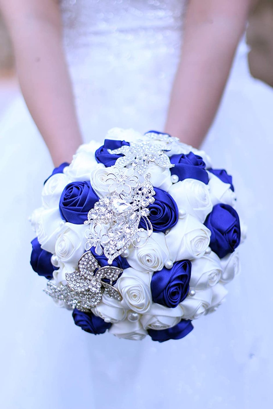 Свадебный букет с синими цветами
