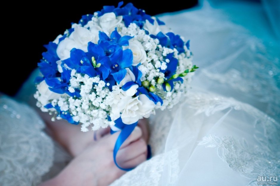 Свадебный букет к голубому платью