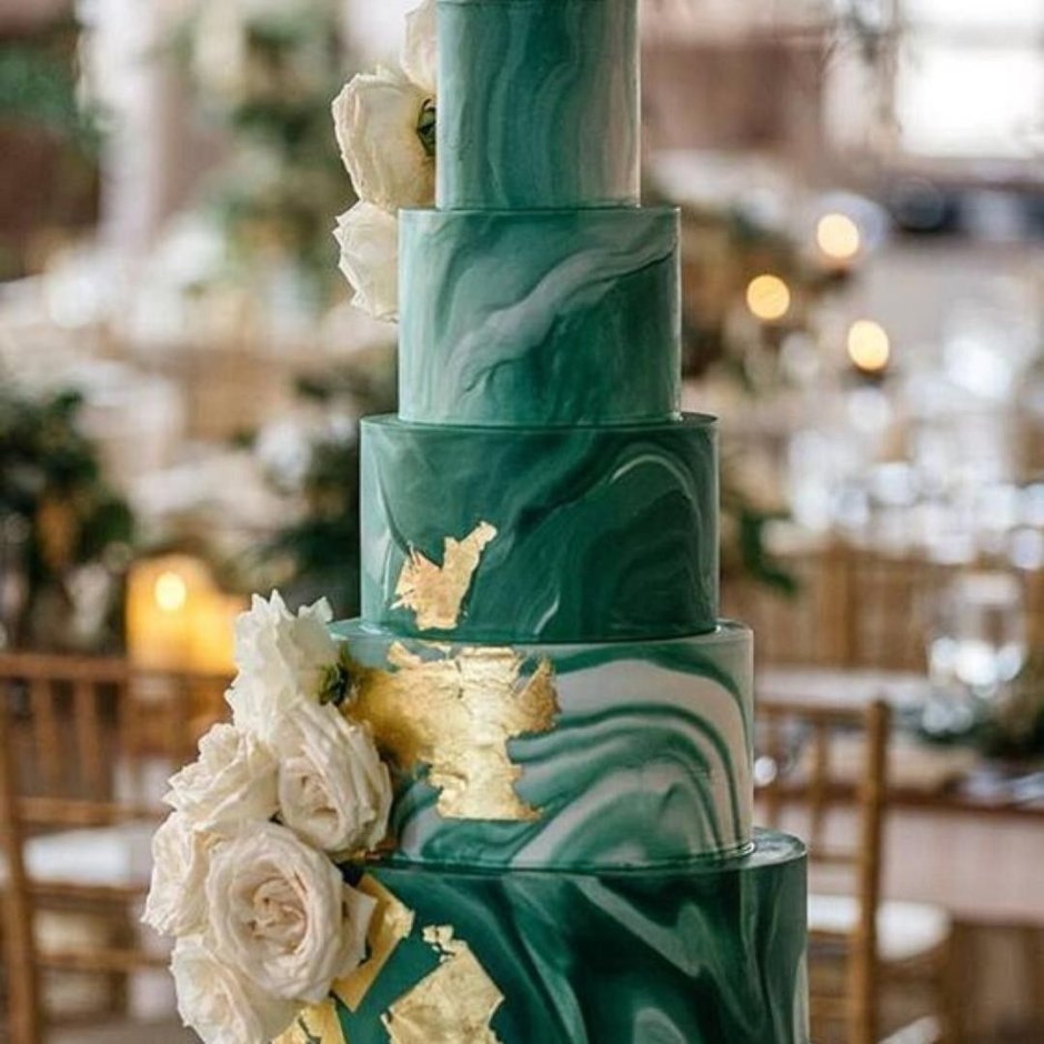 Изумрудный свадебный торт