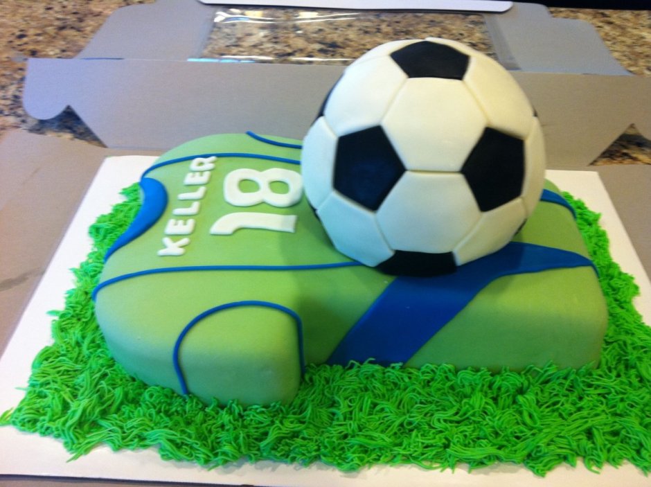 Квадратный торт для мальчика футбол