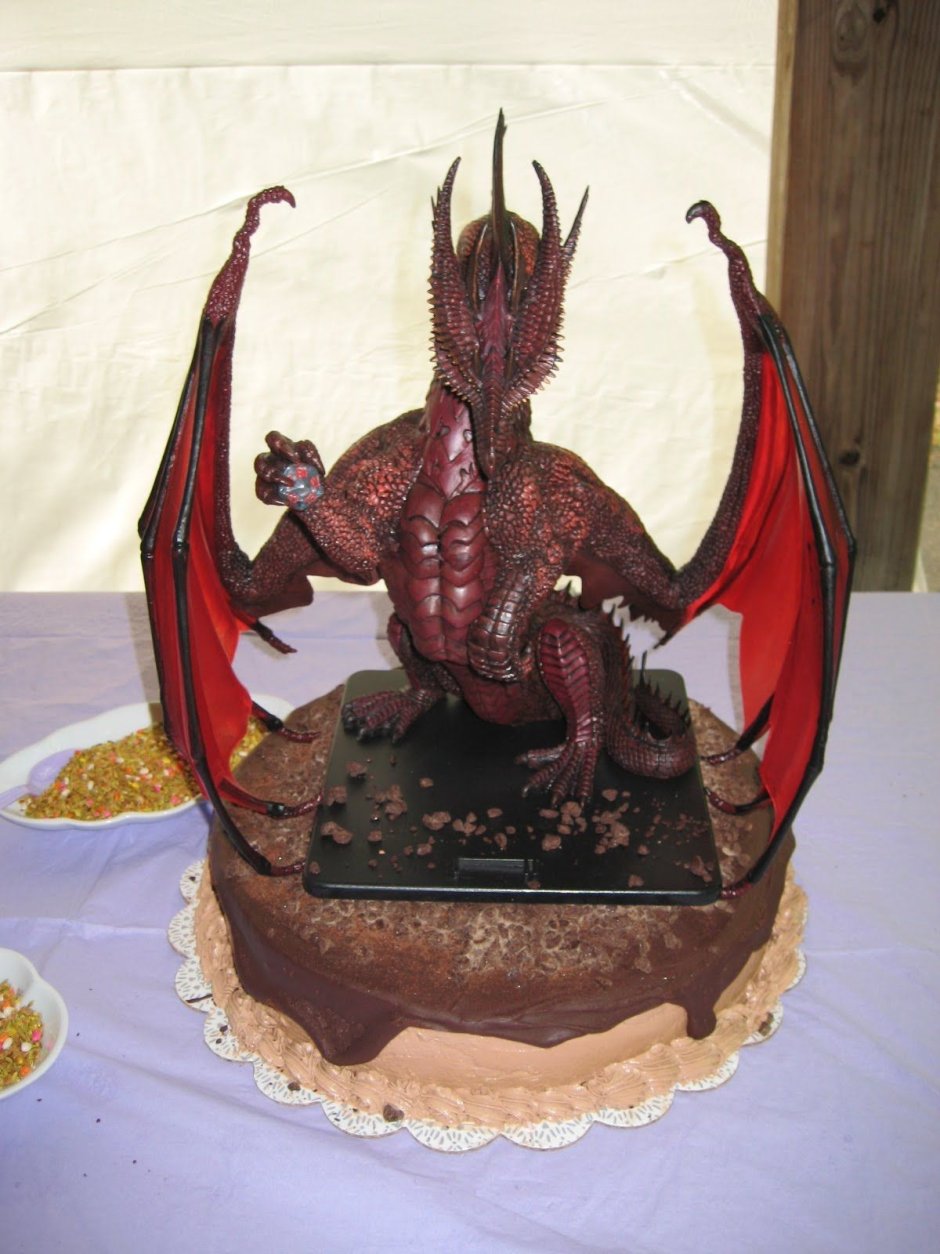 Шоколадный торт с драконом