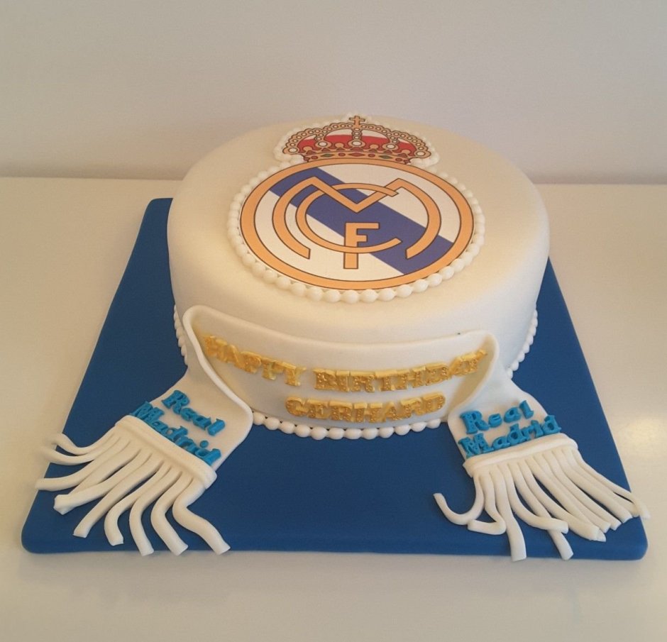 Торт с эмблемой Реал Мадрид
