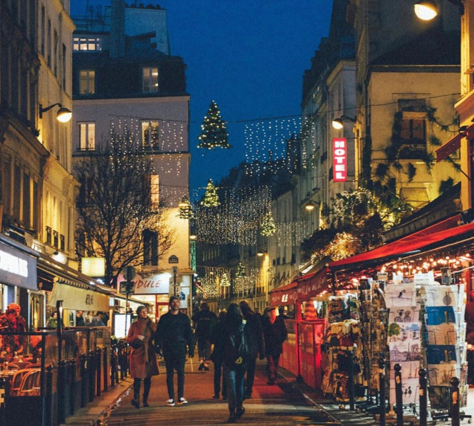 Рождественские улицы Парижа