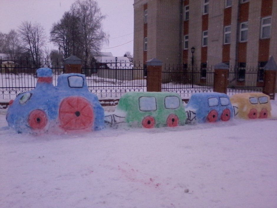 Эколята из снега в детском саду