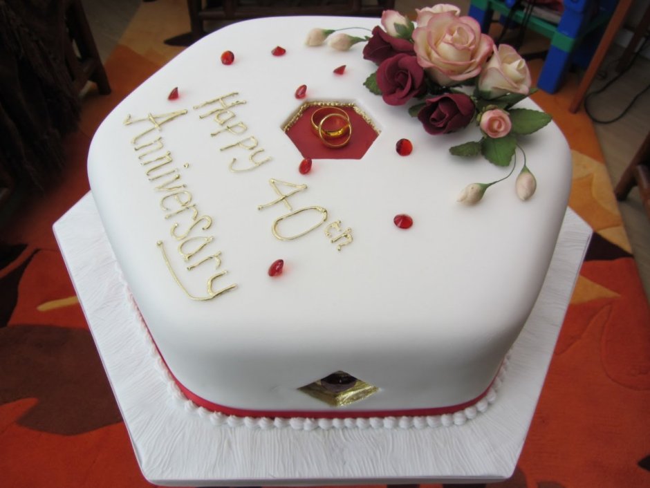 Украшение торта на рубиновую свадьбу