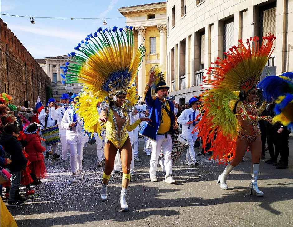 Италия Верона карнавал
