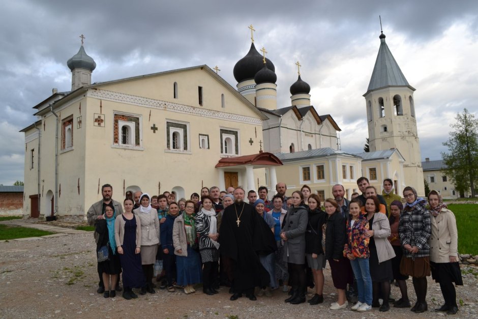 Свято-Троицкий Зеленецкий мужской монастырь в Санкт-Петербурге