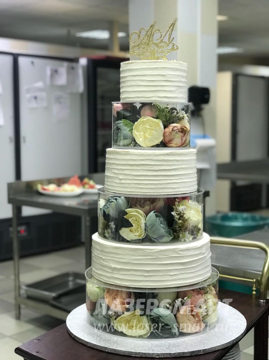 Свадебный торт с прозрачным ярусом
