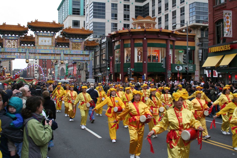 Новогоднее шествие в Китае