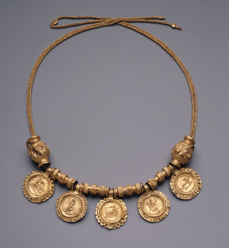 Золотые украшения древний Рим