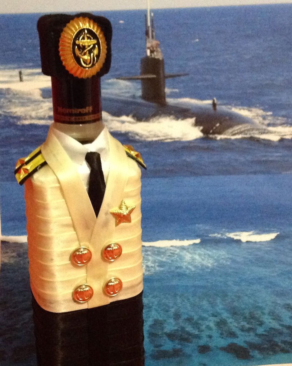 Украсить бутылку моряк