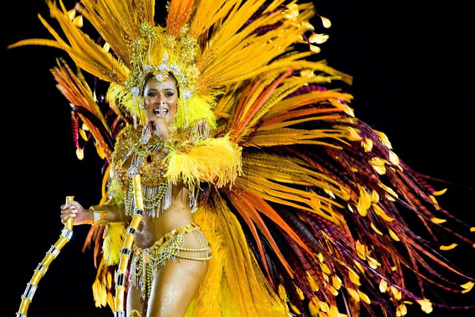 Самба на карнавале в Рио