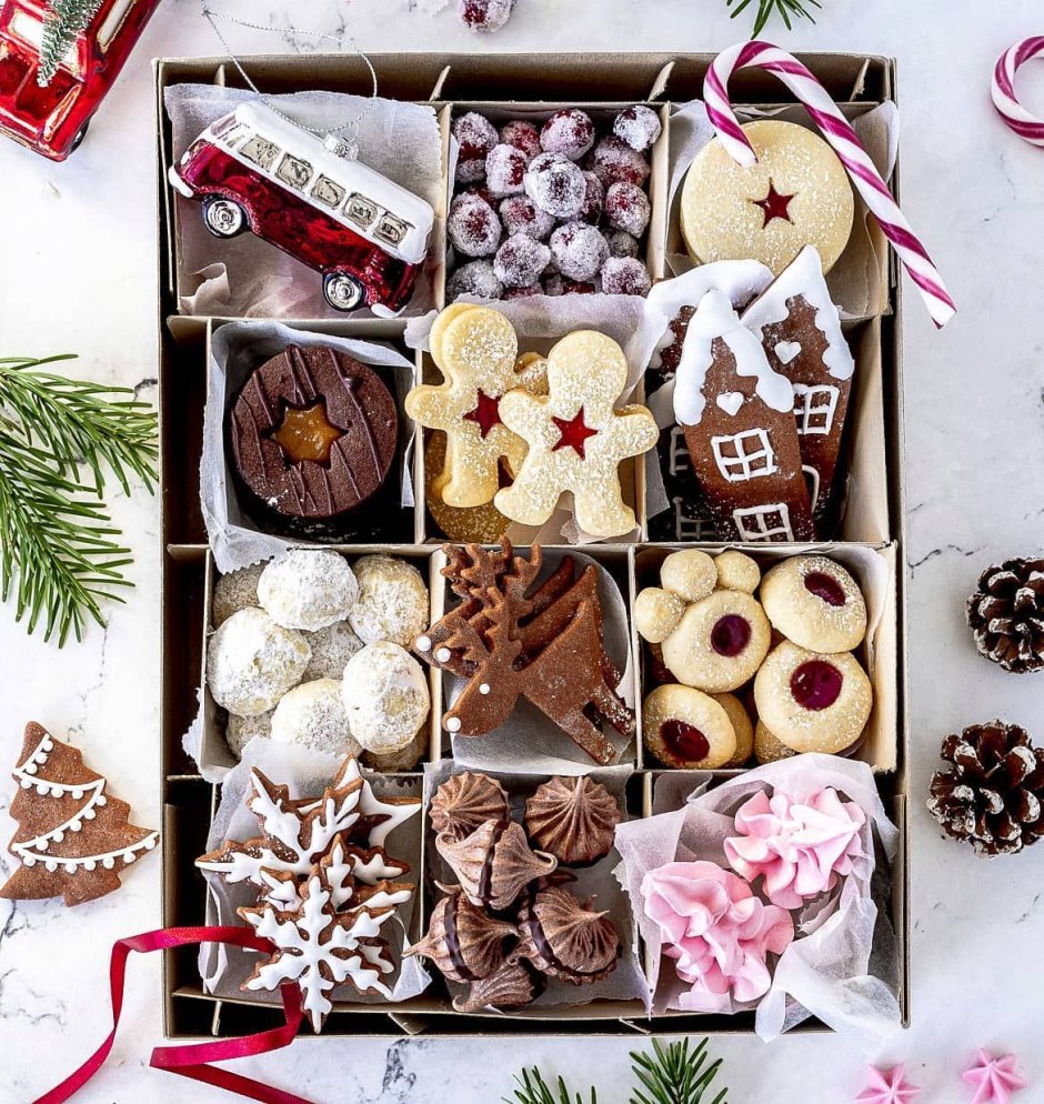 Рождественские печенья в коробке виды