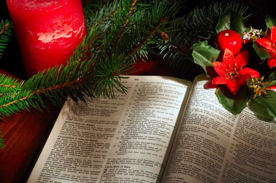 Раскрытая Библия Рождество