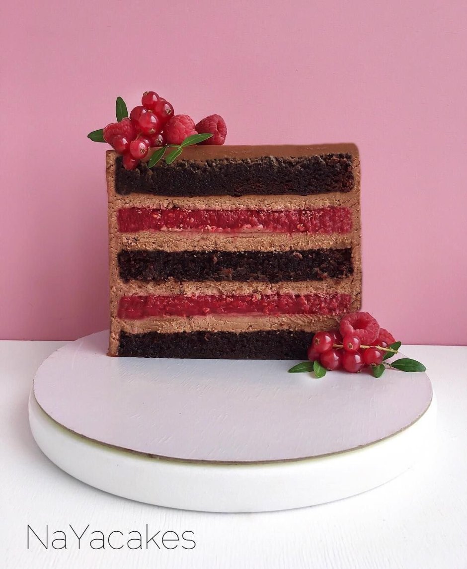 Фисташковый торт купить с красной бумажкой