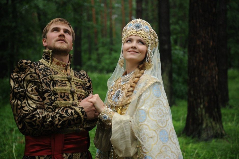 Свадебное платье в Славянском стиле