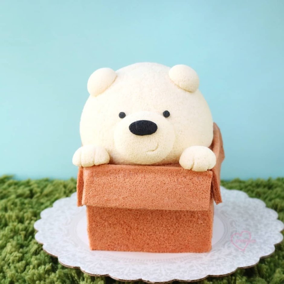 Медведь с тортиком