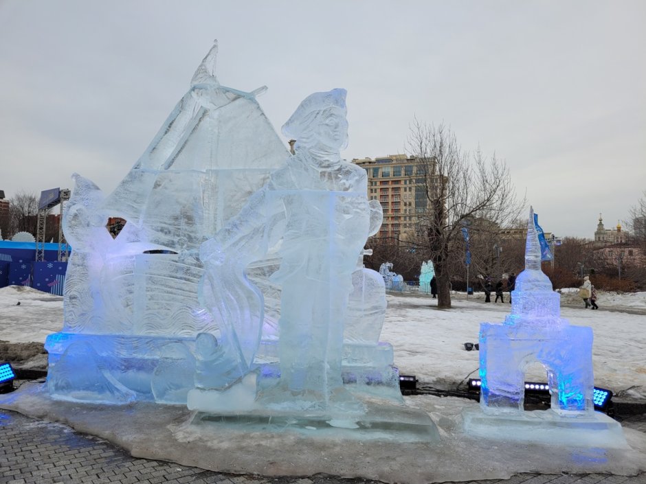 Фестиваль льда в парке Горького в Москве 2022