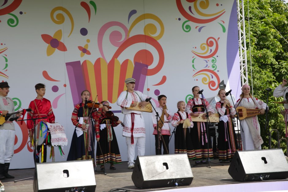 Фестиваль русское поле в Коломенском